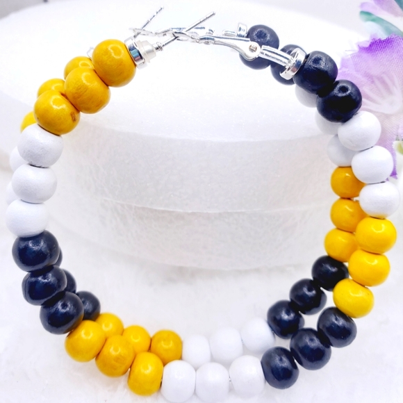 Rasta hoop earrings, African Earrings with wooden beads, Large hoop - Picture 4 of 8